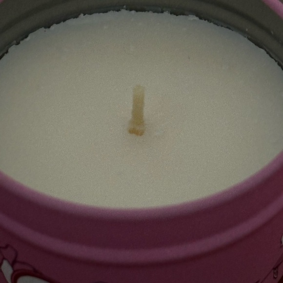 NEW Mrs. Meyers Peony Scent Soy Candle - Picture 2 of 3